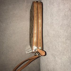 Coach Bags - Coach two pocket wristlet (Khaki/Saddle) Coach Bags - Coach two pocket wristlet (Khaki/Saddle)